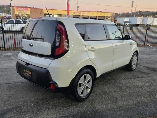 2015 Kia Soul Base