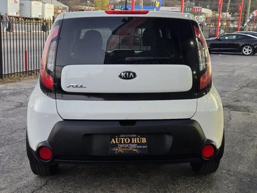 2015 Kia Soul Base