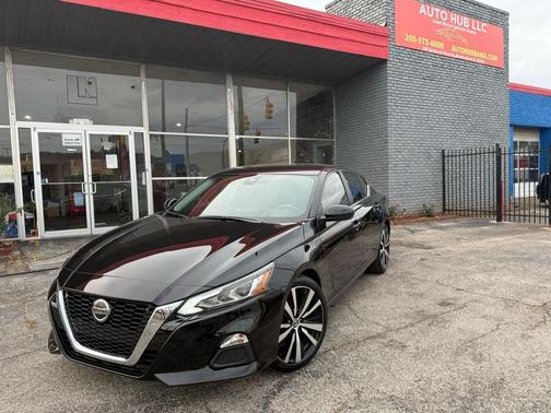 2022 Nissan Altima 2.5 SR