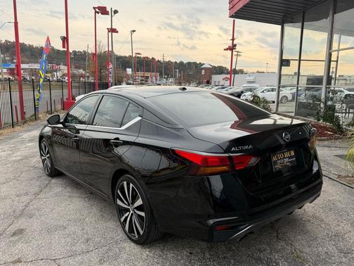 2022 Nissan Altima 2.5 SR