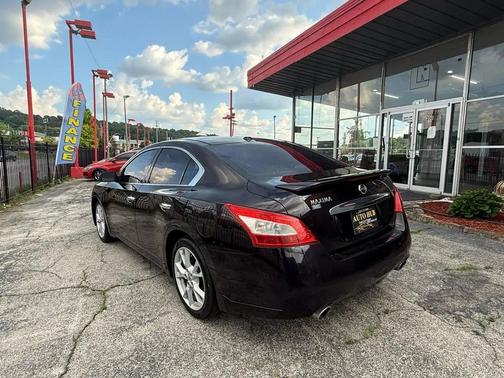 Purple 2014 Nissan Maxima SV