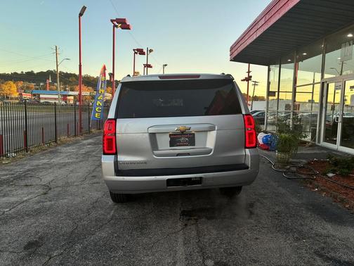 2016 Chevrolet Suburban LS