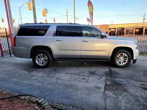 2016 Chevrolet Suburban LS