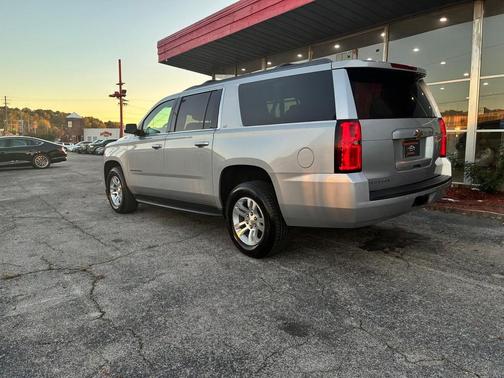 2016 Chevrolet Suburban LS