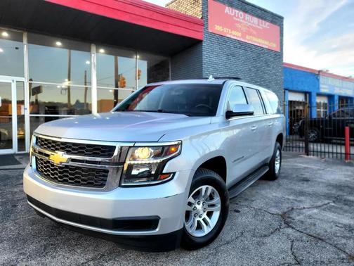 2016 Chevrolet Suburban LS
