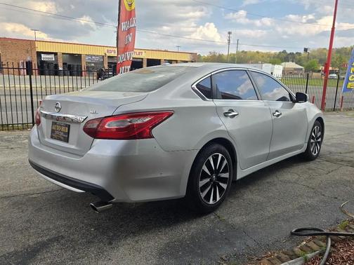 Silver 2018 Nissan Altima 2.5 SV