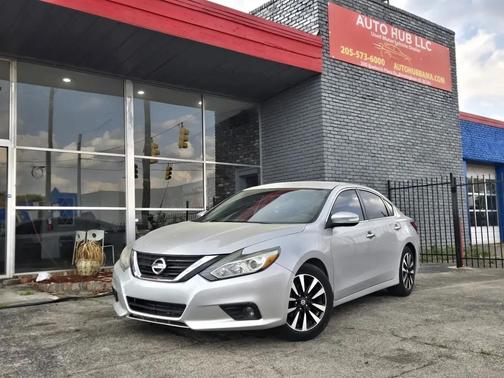 Silver 2018 Nissan Altima 2.5 SV