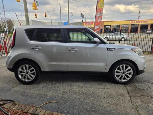 2018 Kia Soul +