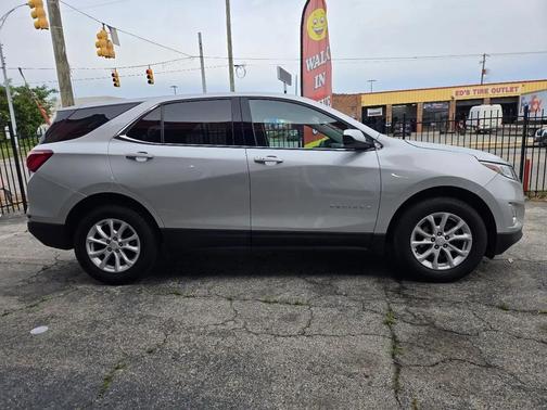 Silver 2020 Chevrolet Equinox 1LT