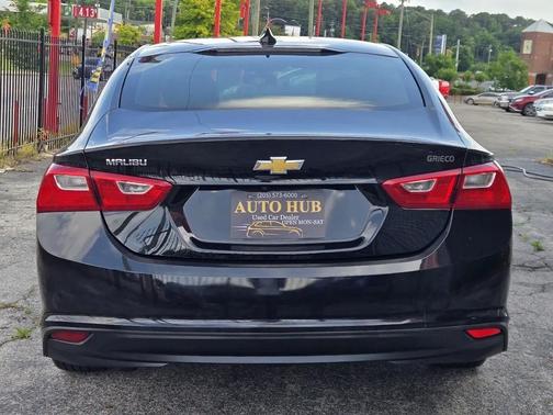 Black 2022 Chevrolet Malibu 1LS