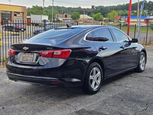 Black 2022 Chevrolet Malibu 1LS