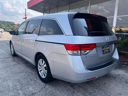 Silver 2015 Honda Odyssey EX-L