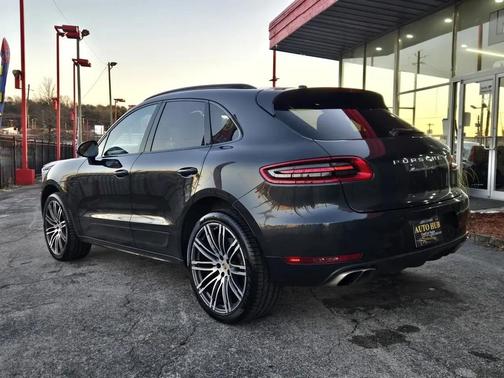 Gray 2017 Porsche Macan Macan Turbo
