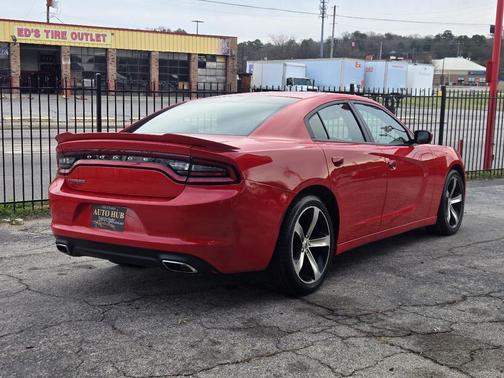 2017 Dodge Charger SE