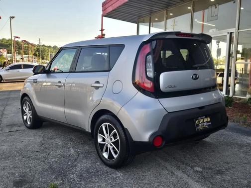 Silver 2016 Kia Soul Base
