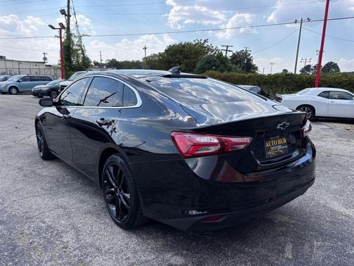 2021 Chevrolet Malibu FWD LT