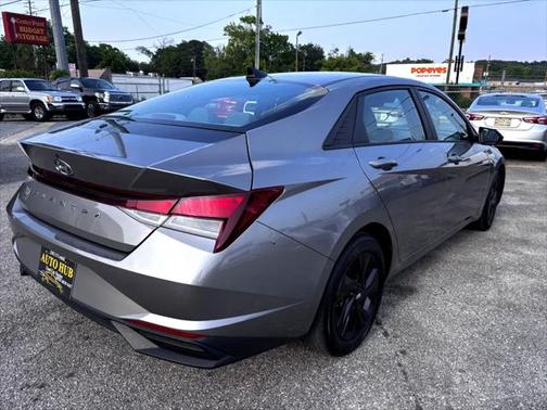 2021 Hyundai ELANTRA SEL