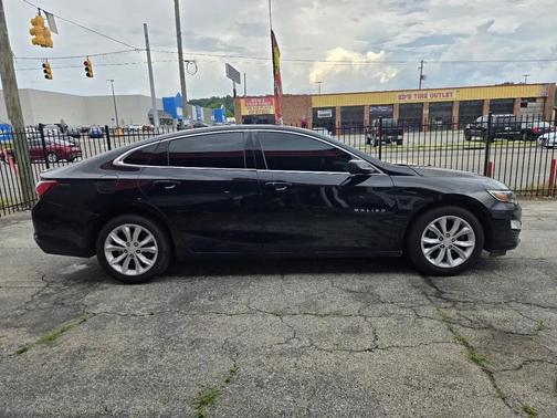 Black 2020 Chevrolet Malibu FWD LT