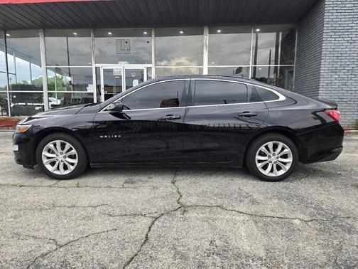 Black 2020 Chevrolet Malibu FWD LT