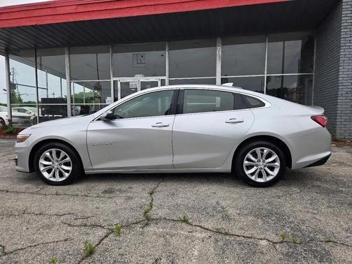 Gray 2019 Chevrolet Malibu LT