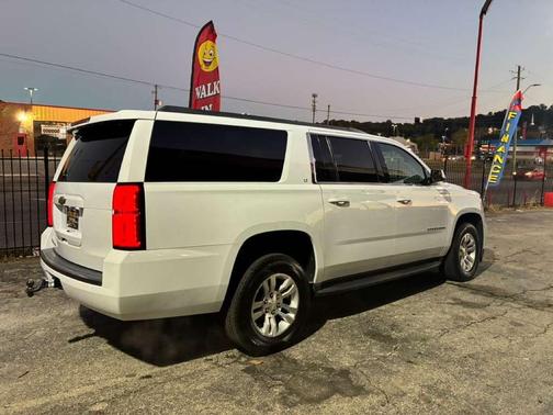 2018 Chevrolet Suburban LT