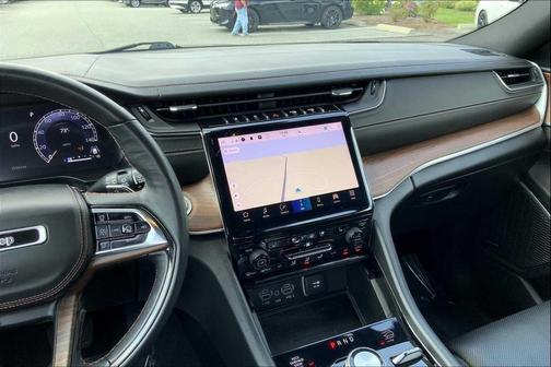 2023 Jeep Grand Cherokee L Summit