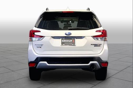 Crystal White Pearl 2019 Subaru Forester Touring