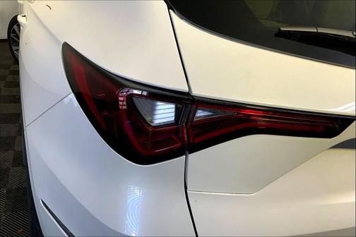 Platinum White Pearl 2026 Acura MDX Technology Package