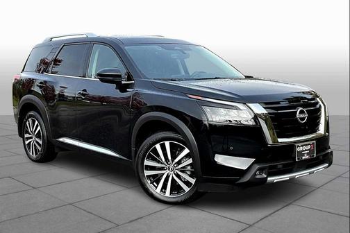 2025 Nissan Pathfinder Platinum 4WD