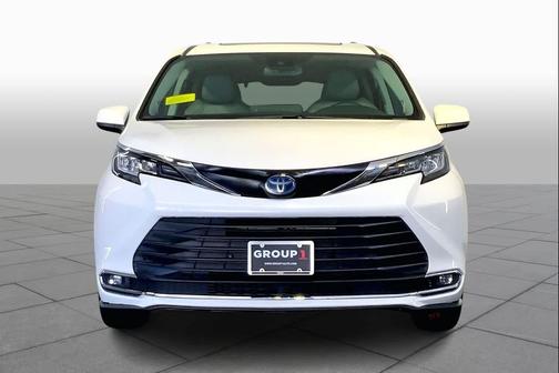 2021 Toyota Sienna XLE 7 Passenger
