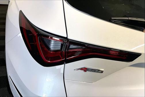 Platinum White Pearl 2026 Acura MDX A-SPEC Advance Package