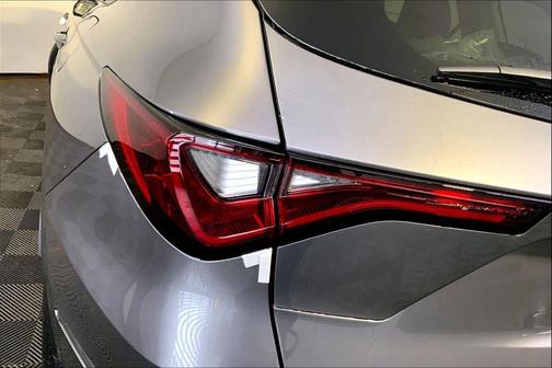 Liquid Carbon Metallic 2026 Acura MDX Technology Package