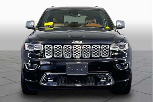 Diamond Black Crystal Pearlcoat 2021 Jeep Grand Cherokee Overland
