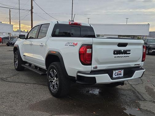 2025 GMC Canyon AT4
