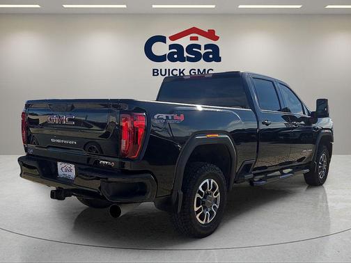 2022 GMC Sierra 2500 AT4