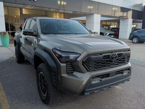 2024 Toyota Tacoma TRD Off Road