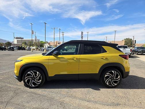 Nitro Yellow Metallic 2024 Chevrolet Trailblazer RS