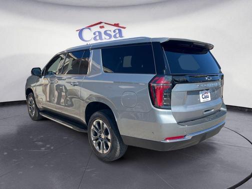 2025 Chevrolet Suburban LT