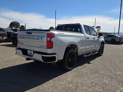 2020 Chevrolet Silverado 1500 Custom
