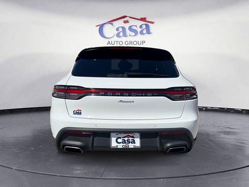 2024 Porsche Macan Base