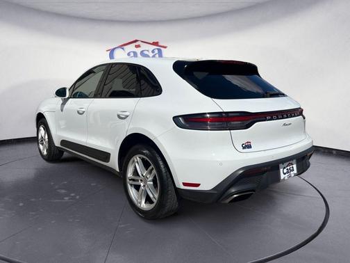 2024 Porsche Macan Base