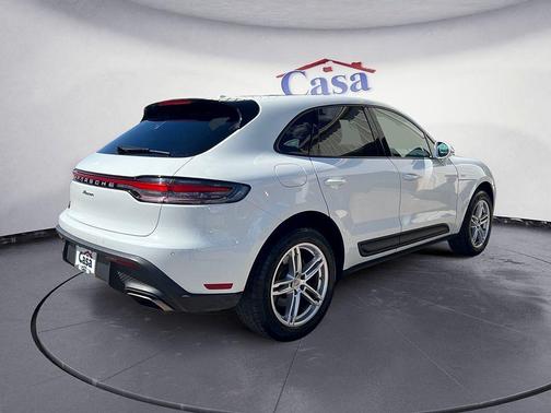2024 Porsche Macan Base