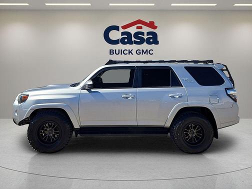 2022 Toyota 4Runner TRD Off Road