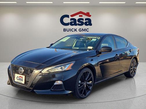 2022 Nissan Altima SR FWD