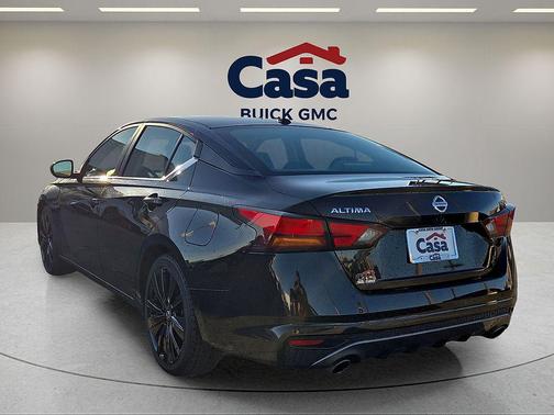 2022 Nissan Altima SR FWD