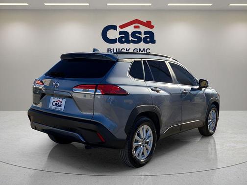 2023 Toyota Corolla Cross LE