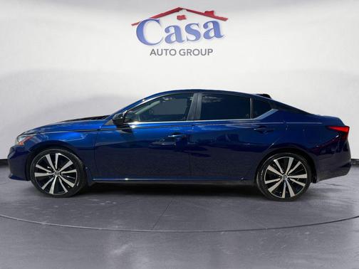 2022 Nissan Altima SR FWD