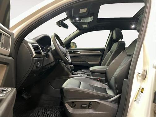 2023 Volkswagen Atlas Cross Sport 3.6L V6 SE w/Technology