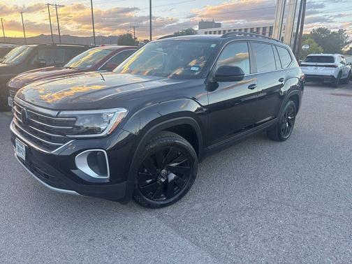 2024 Volkswagen Atlas 2.0T SE w/Technology 4MOTION