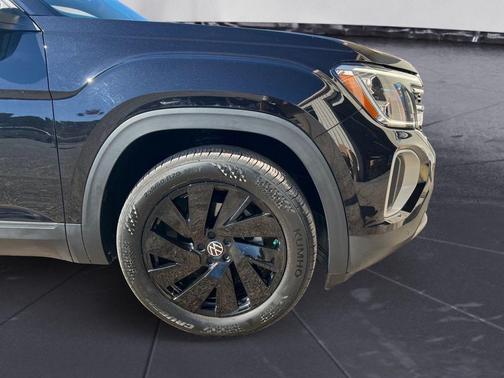 2024 Volkswagen Atlas 2.0T SE w/Technology 4MOTION